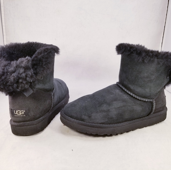 UGG AUSTRALIA BAILEY ANKLE BLACK SUEDE WOMEN BOOTS SZ 8 - Picture 5 of 11
